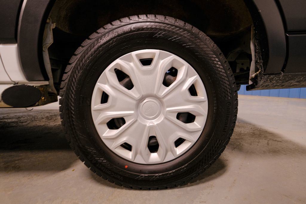 Used 2024 Ford Transit 250 Low Roof w/ Exterior Upgrade Package image 35