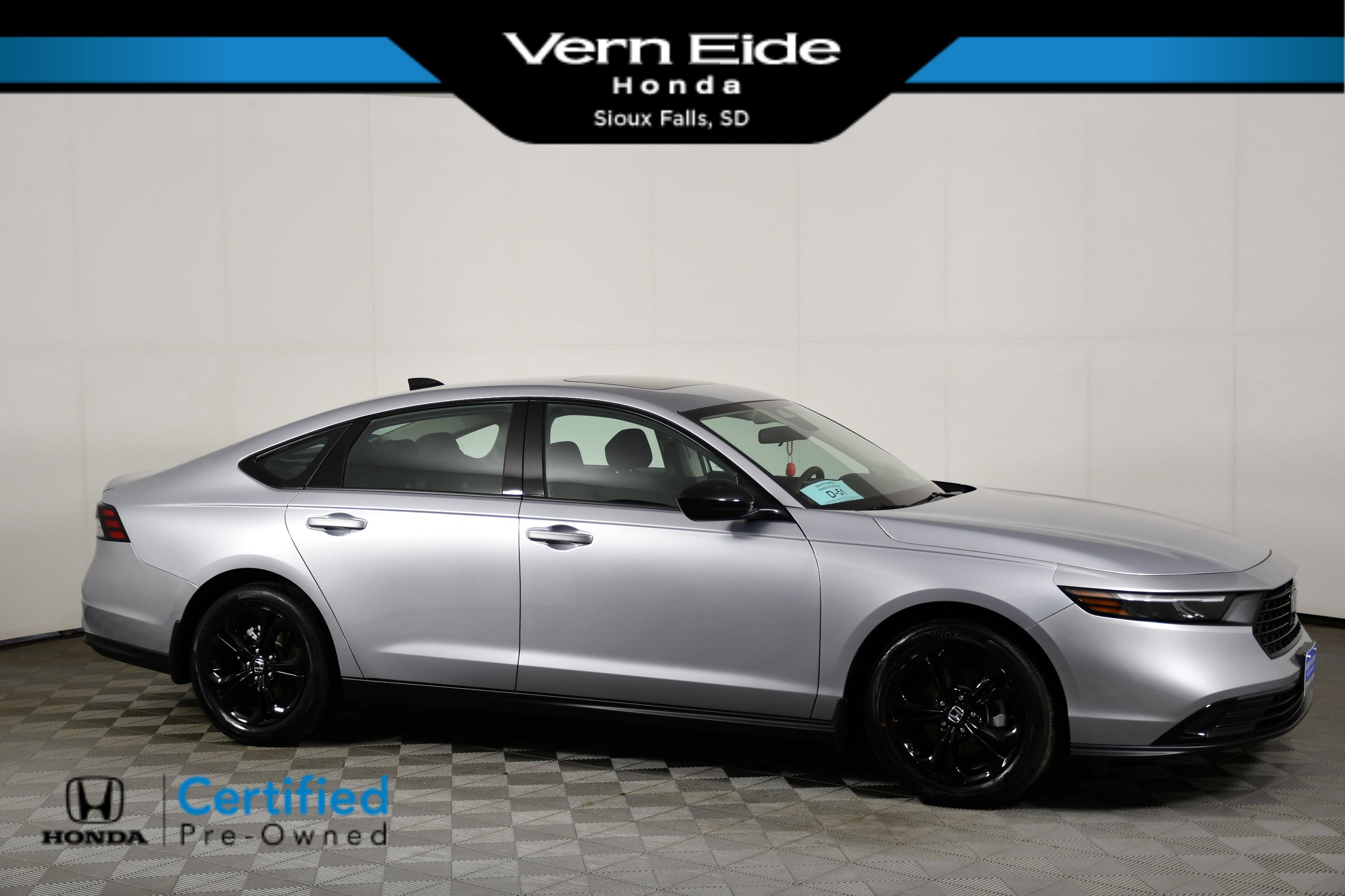 Certified 2025 Honda Accord SE image 1