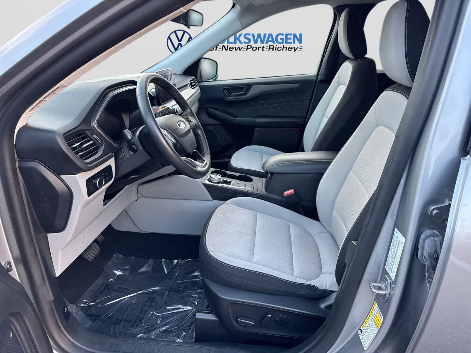 Used 2024 Ford Escape Active FWD image 23