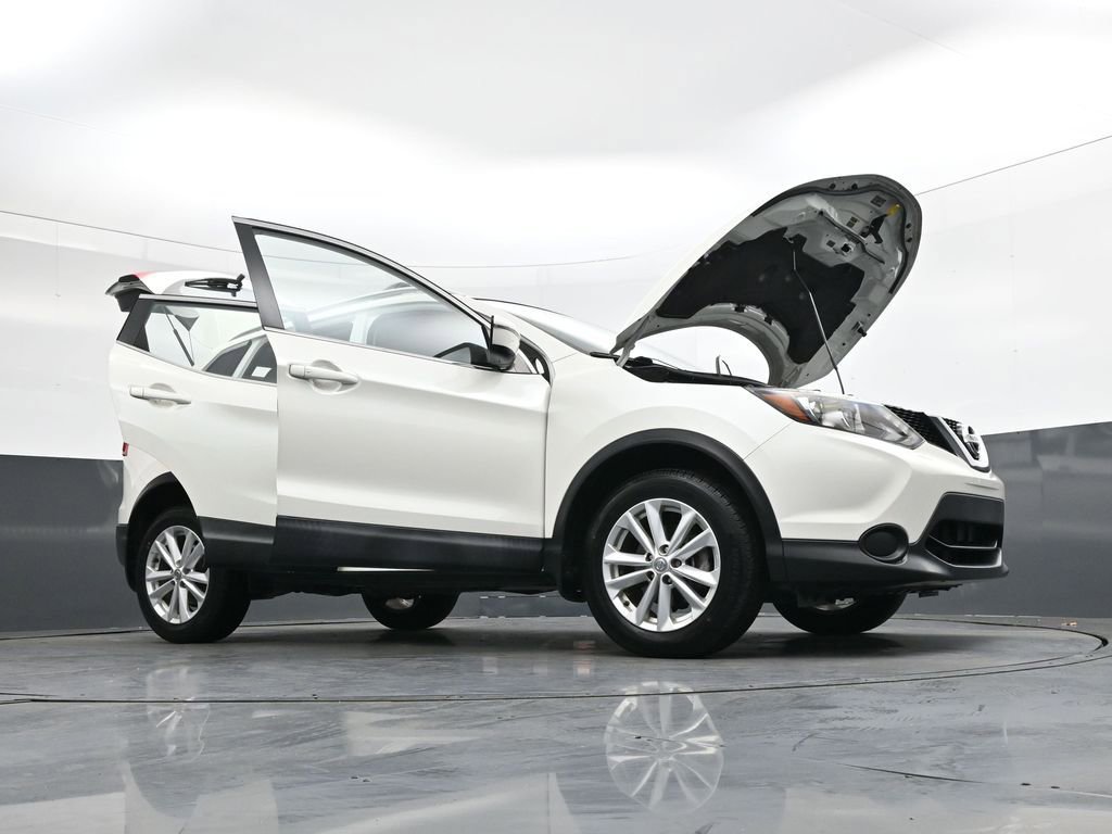 Used 2018 Nissan Rogue Sport SV image 46