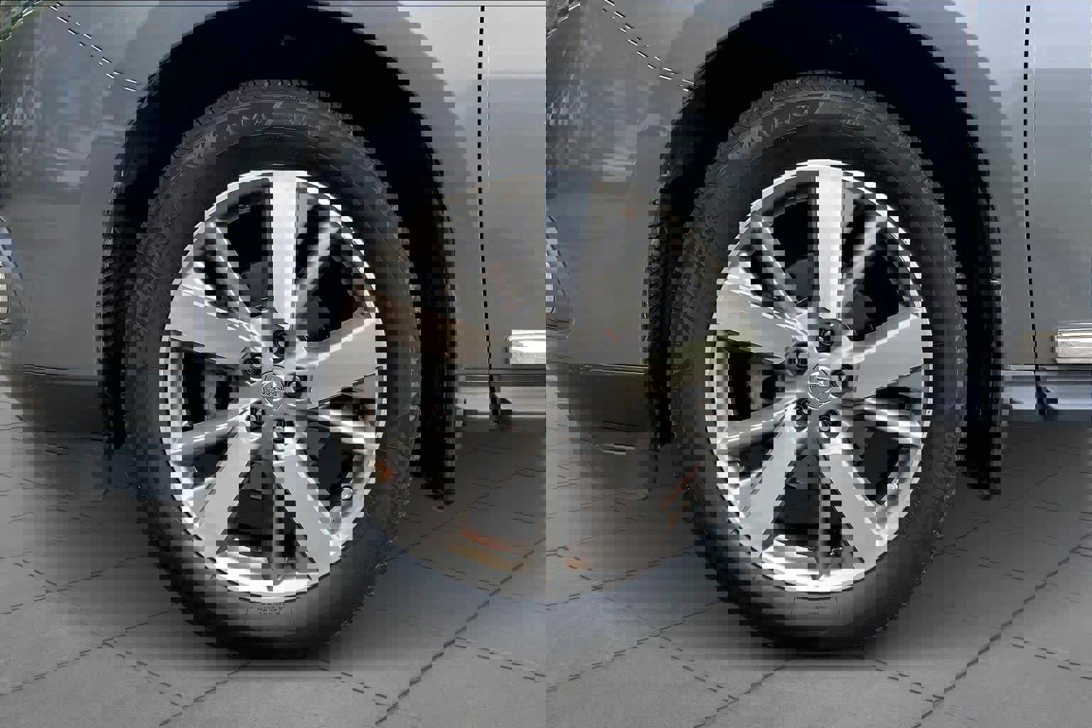 Used 2016 Nissan Pathfinder Platinum w/ Cargo Package image 10