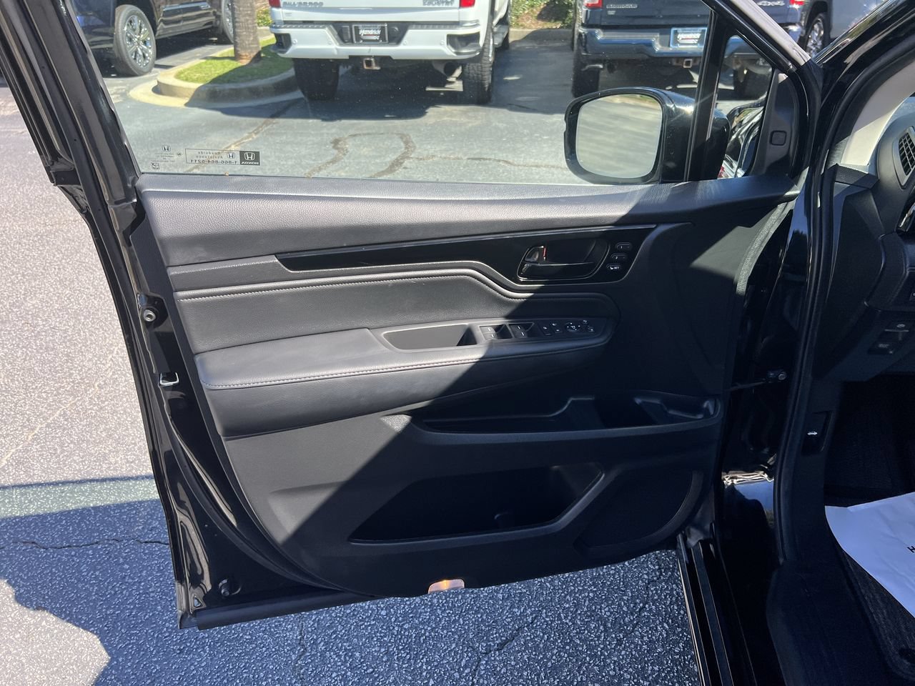 Used 2025 Honda Odyssey Elite image 14