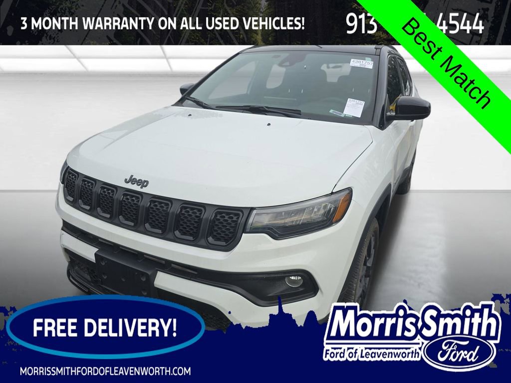 Used 2023 Jeep Compass Altitude image 1