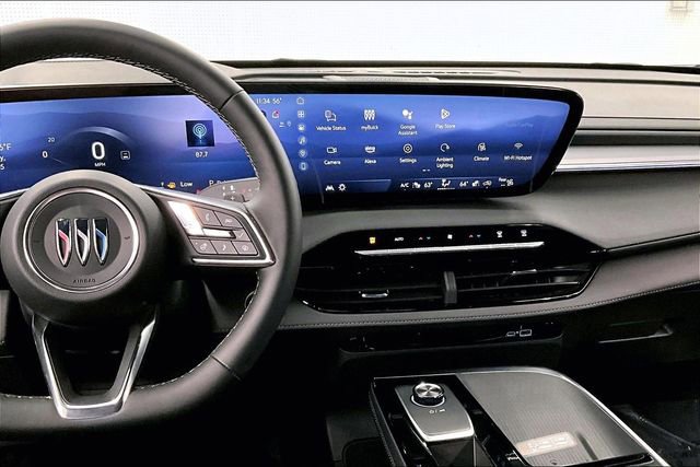 Used 2025 Buick Enclave Sport Touring image 7