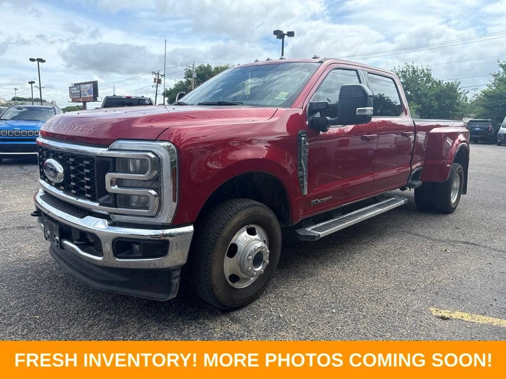 Used 2024 Ford F350 Lariat w/ FX4 Off-Road Package AWD/4WD image 5