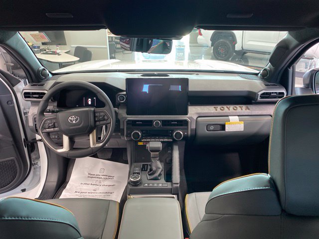 New 2026 Toyota 4Runner Trailhunter AWD/4WD image 15