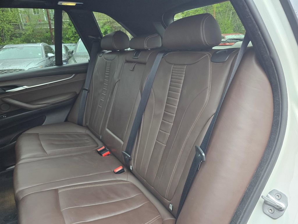 Used 2015 BMW X5 xDrive35i AWD/4WD image 17