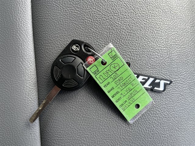 Used 2018 Ford Transit 150 XL RWD image 37