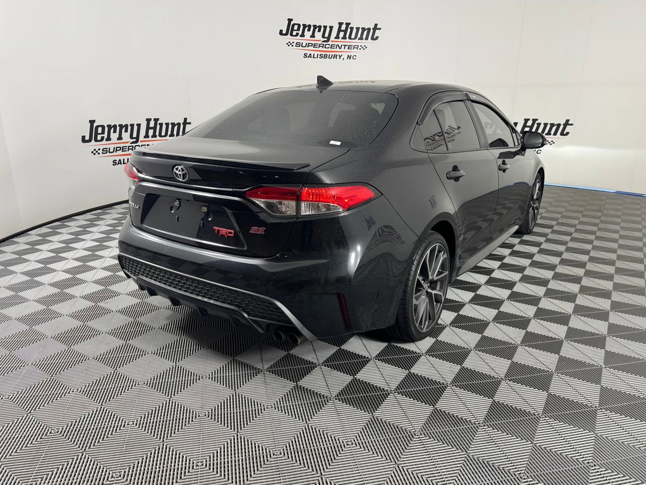 Used 2021 Toyota Corolla SE image 8