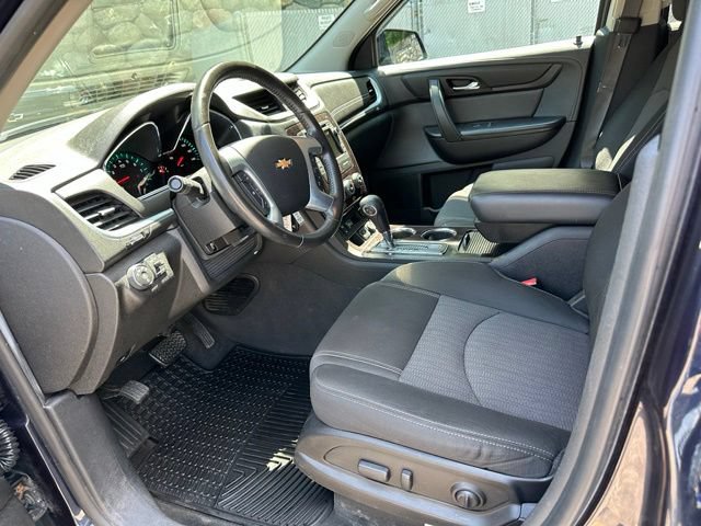 Used 2017 Chevrolet Traverse LT w/ Style and Technology Package AWD/4WD image 10