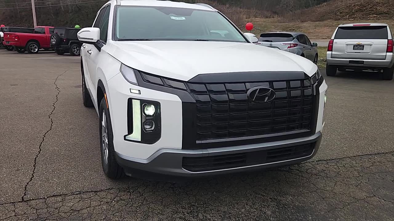 Used 2025 Hyundai Palisade SEL image 2