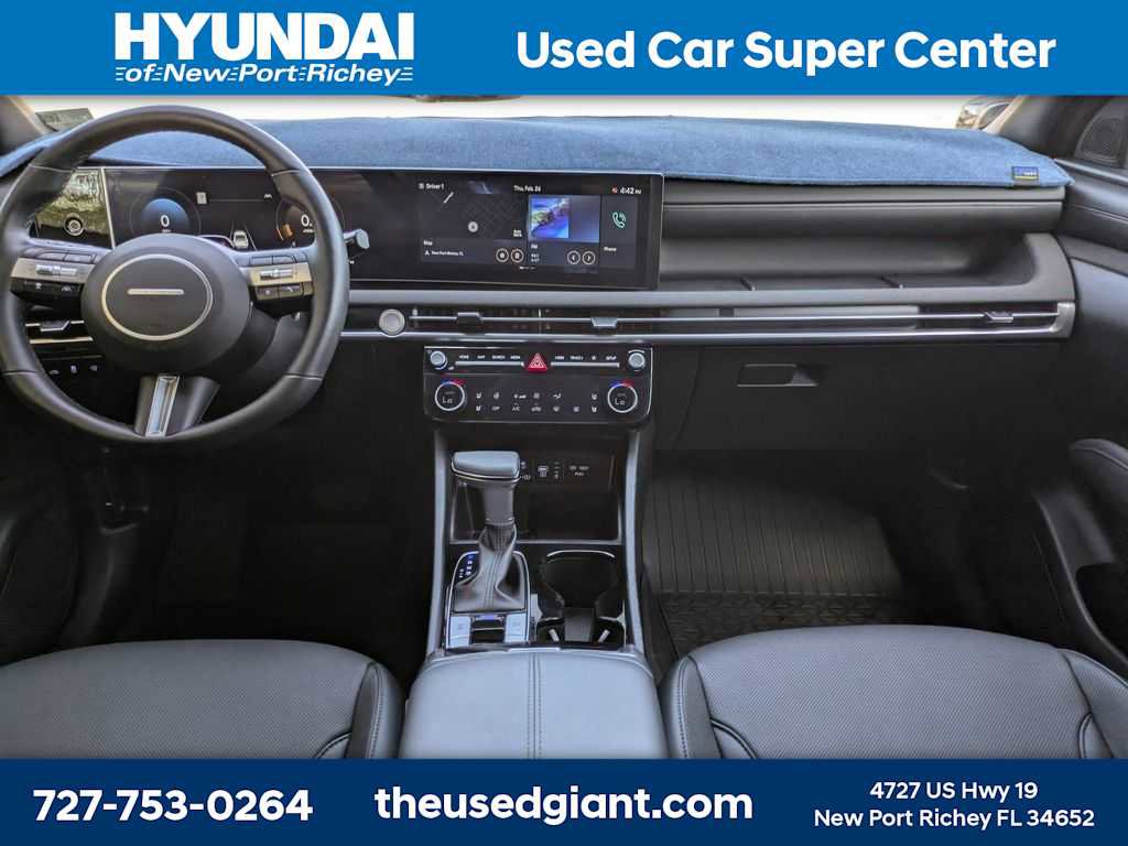 Used 2025 Hyundai Santa Cruz Limited image 18