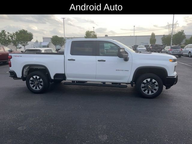 Used 2024 Chevrolet Silverado 2500 Custom w/ Custom Value Package image 4
