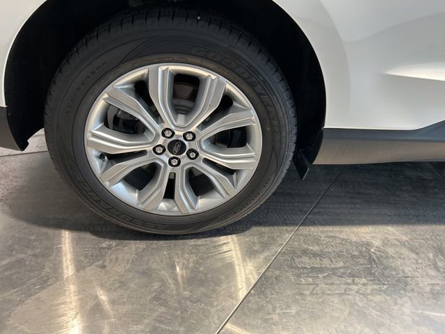 Used 2023 Ford Edge Titanium AWD/4WD image 21