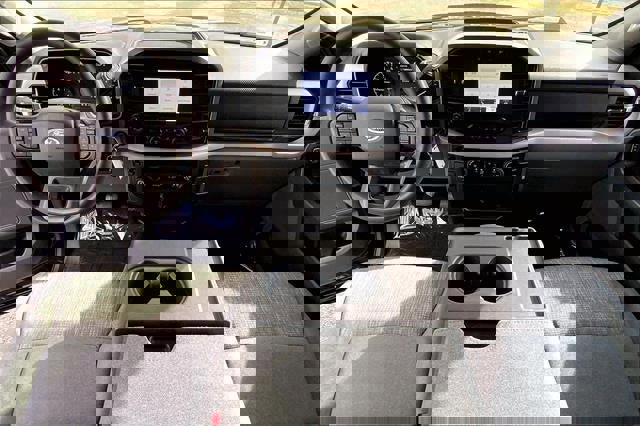 Used 2022 Ford F150 XLT w/ Trailer Tow Package image 14