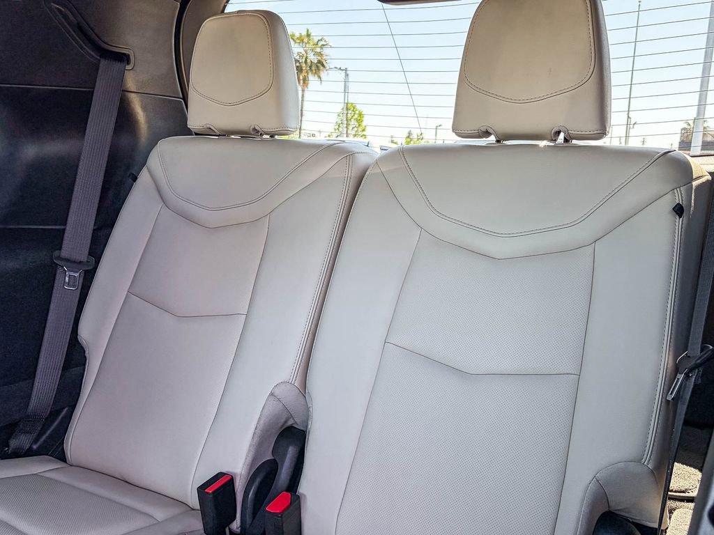 Used 2023 Cadillac XT6 Sport image 40