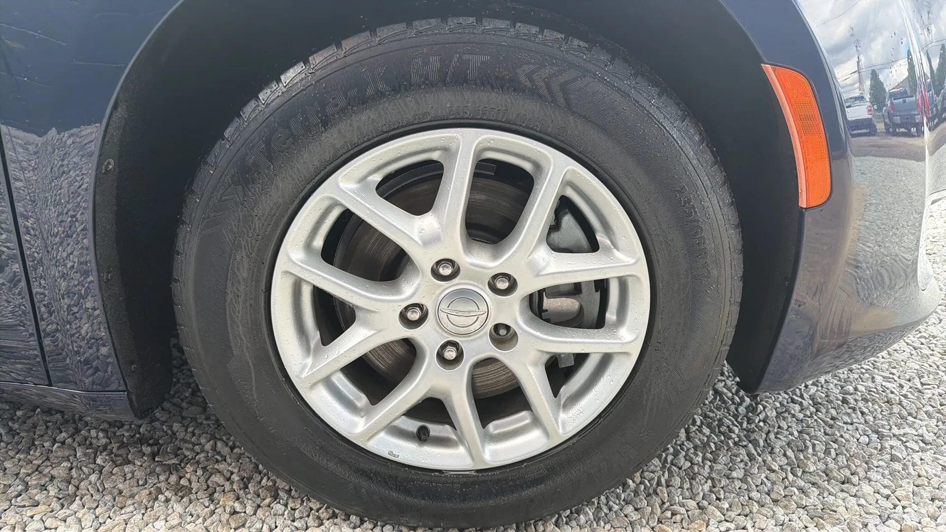 Used 2020 Chrysler Pacifica Touring-L FWD image 7