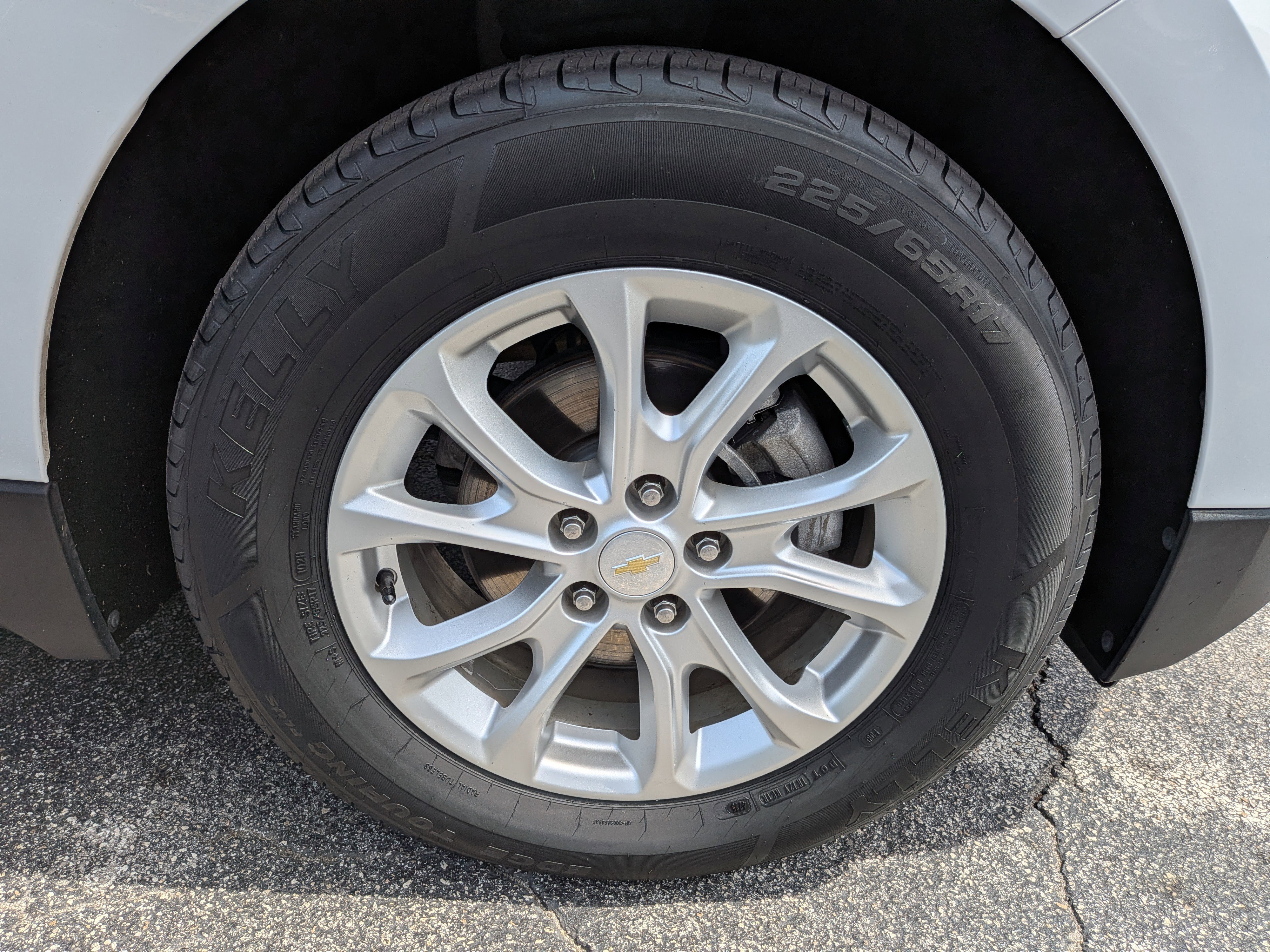 Certified 2020 Chevrolet Equinox LS image 12