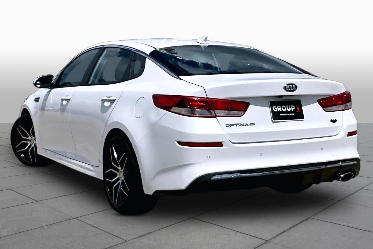 Used 2019 Kia Optima LX FWD image 12