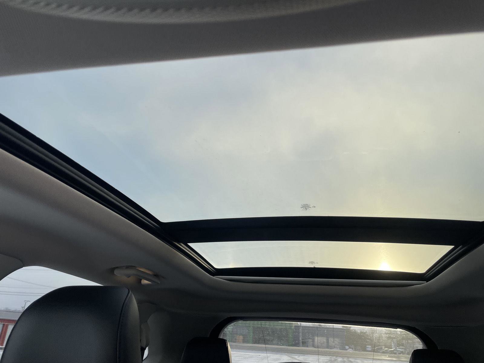 Used 2022 Ford Edge SEL w/ Convenience Package image 19