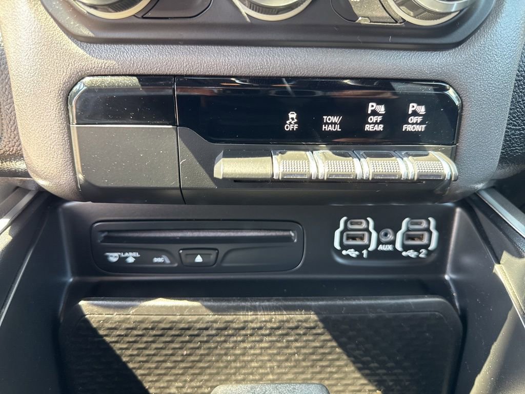 Used 2019 RAM 1500 Big Horn AWD/4WD image 40