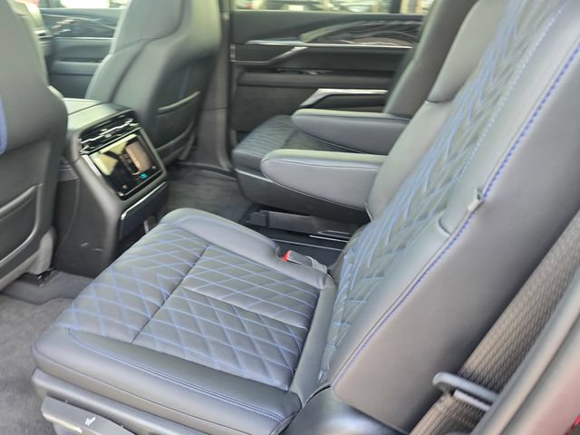Used 2025 Cadillac Escalade IQ Sport 1 AWD/4WD image 13