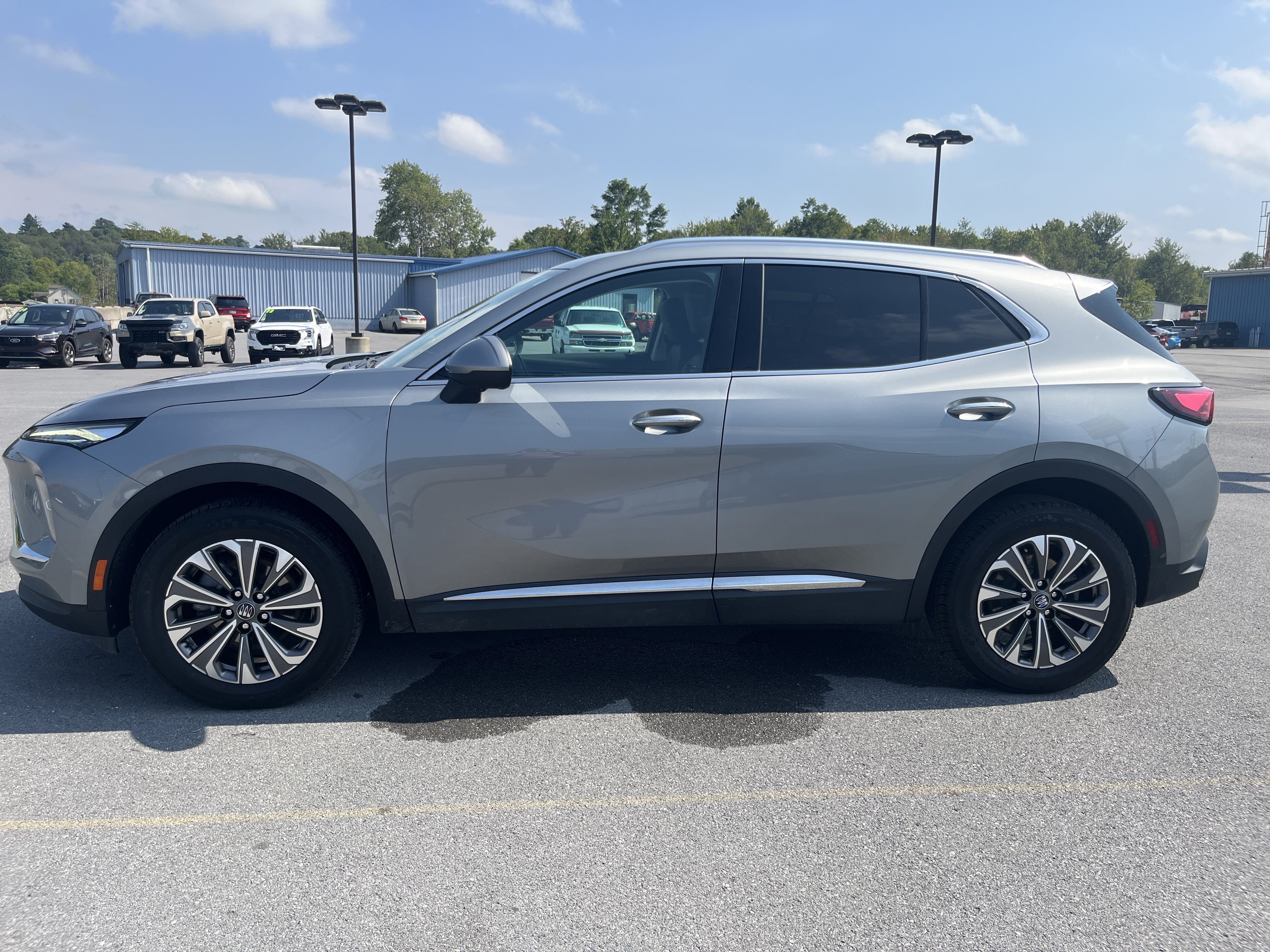 Used 2024 Buick Envision Preferred AWD/4WD image 13