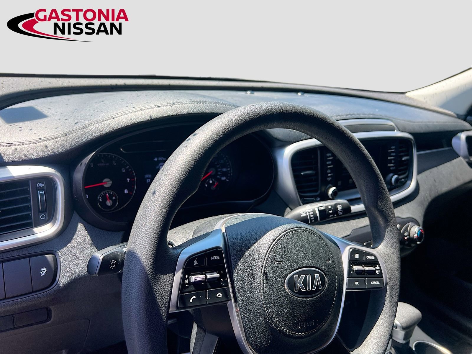 Used 2020 Kia Sorento L FWD image 11