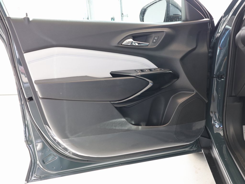 New 2026 Chevrolet Trax LT w/ LT Convenience Package image 11