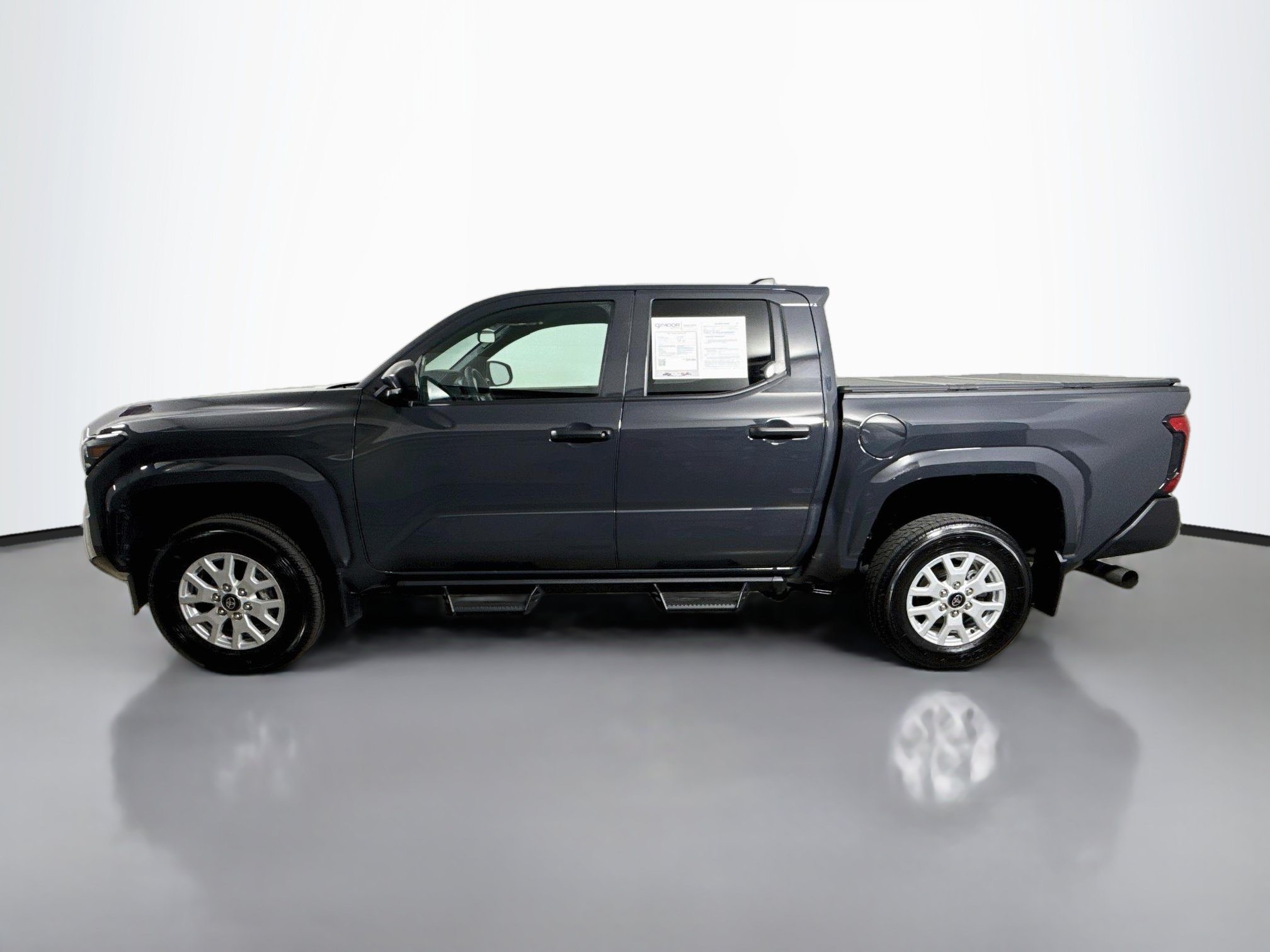Certified 2024 Toyota Tacoma SR w/ SR Upgrade Package AWD/4WD image 4