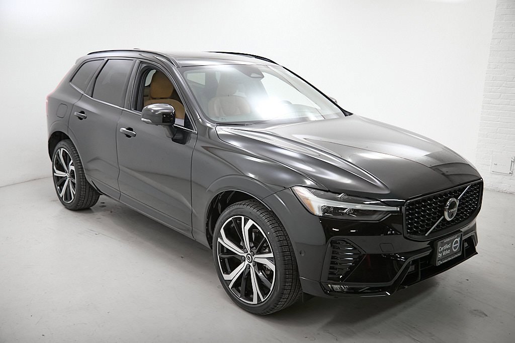 Certified 2023 Volvo XC60 B5 Ultimate w/ Protection Package Premier image 4