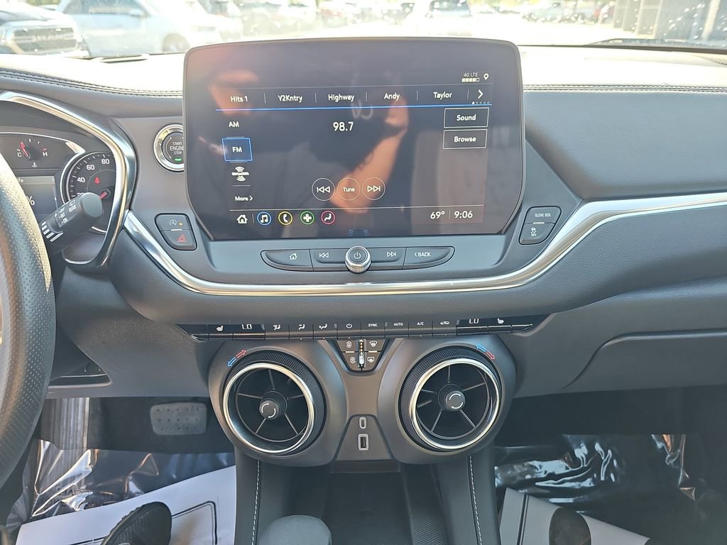 Used 2024 Chevrolet Blazer LT w/ Convenience Package image 24