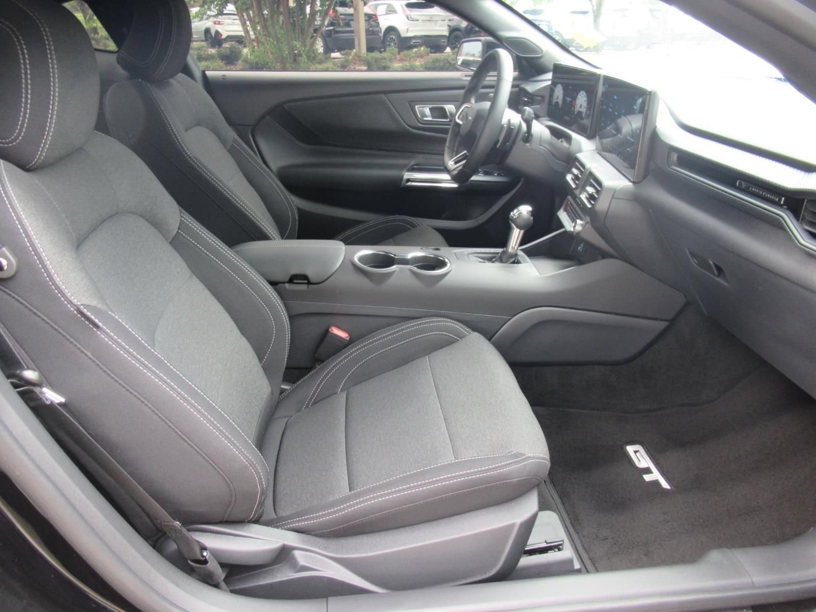 Used 2025 Ford Mustang GT RWD image 11