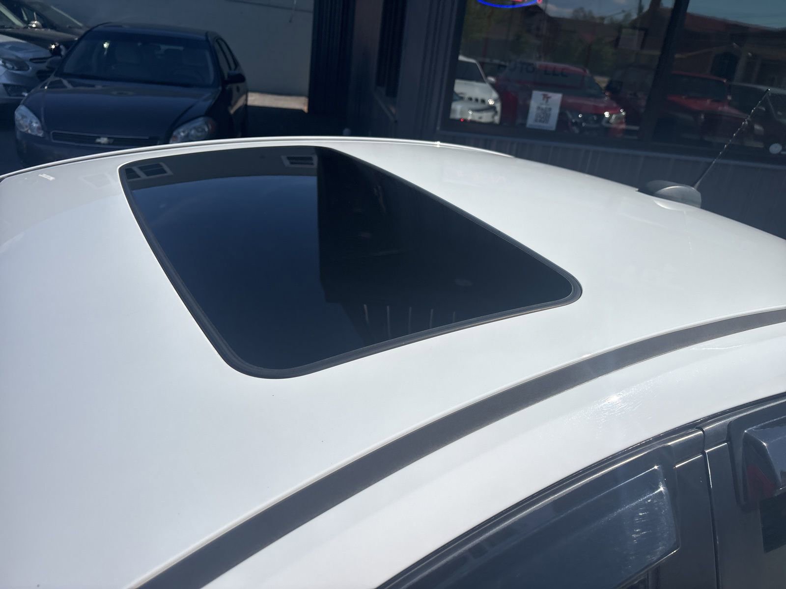 Used 2015 Chevrolet Cruze LTZ w/ Sun, Sound and Sport Package image 11