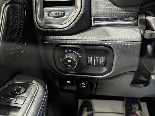 Used 2024 RAM 1500 Limited AWD/4WD image 24