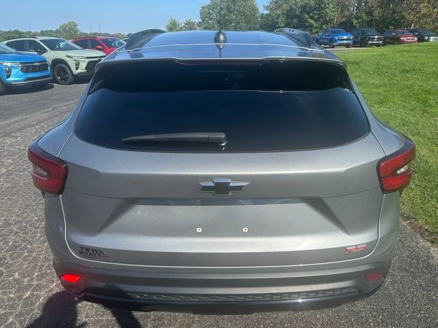 Certified 2024 Chevrolet Trax RS w/ Driver Confidence Package image 6