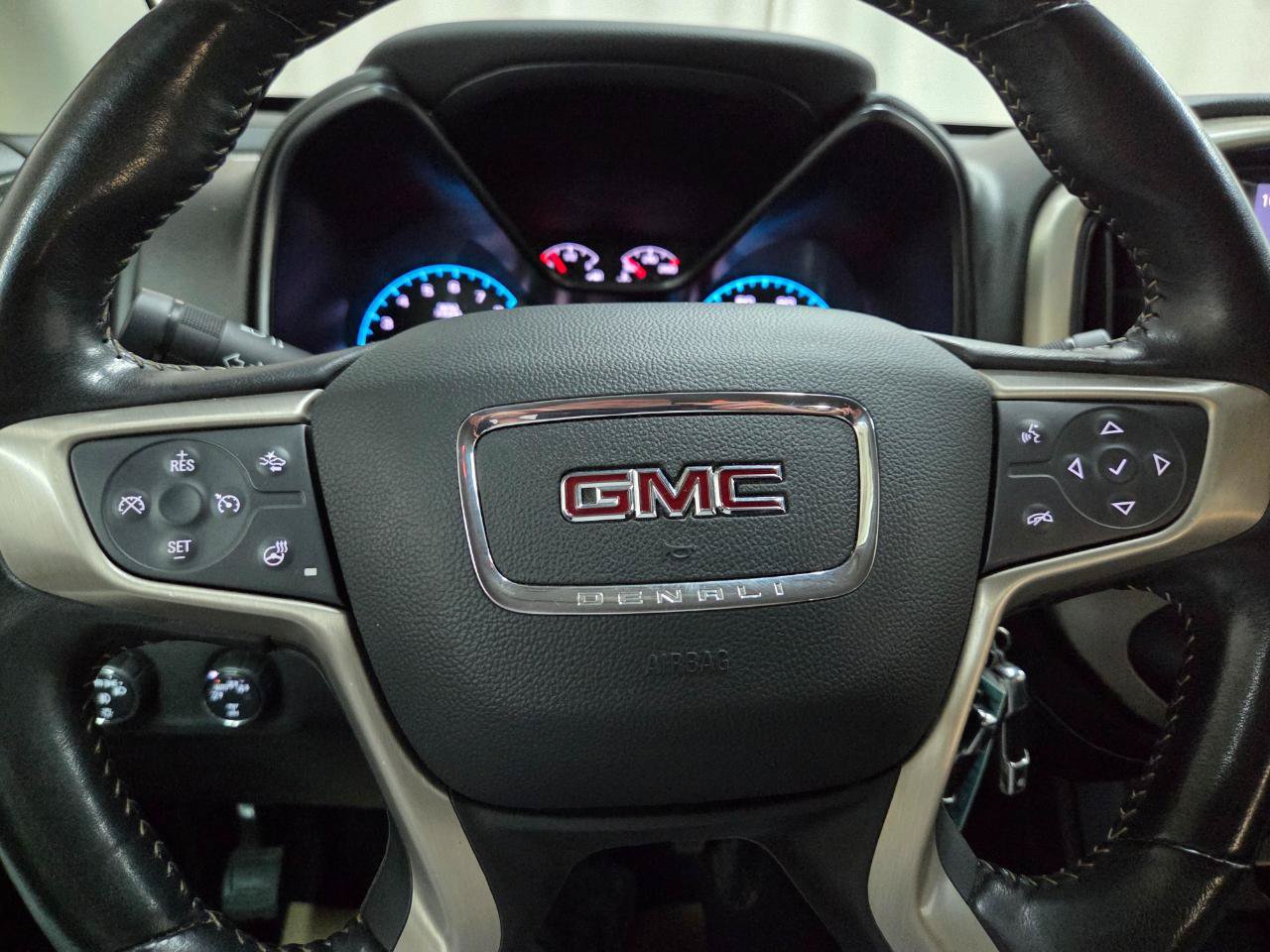 Used 2020 GMC Canyon Denali AWD/4WD image 34