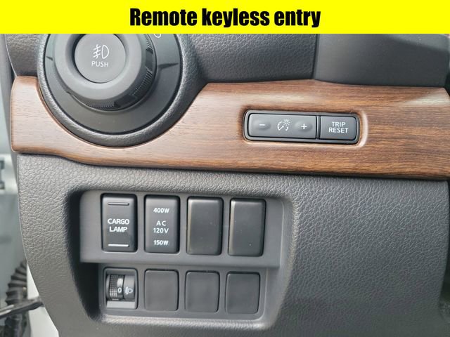 Used 2024 Nissan Titan Platinum Reserve w/ Moonroof Package image 18