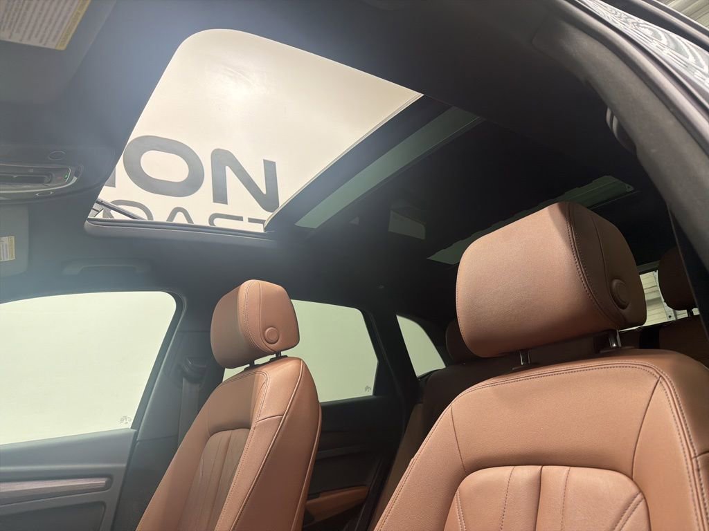 Used 2022 Audi Q5 2.0T Premium image 17