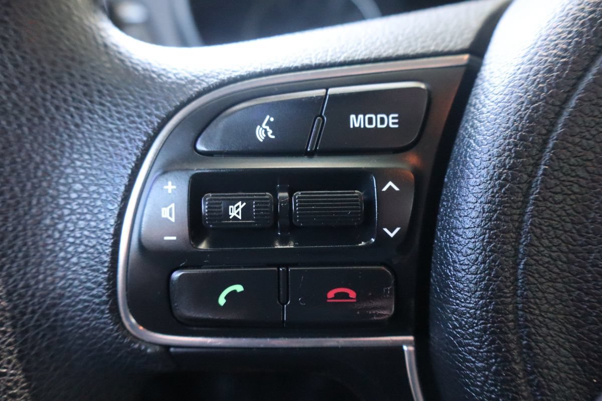 Used 2017 Kia Optima LX w/ Option Group 014 FWD image 29