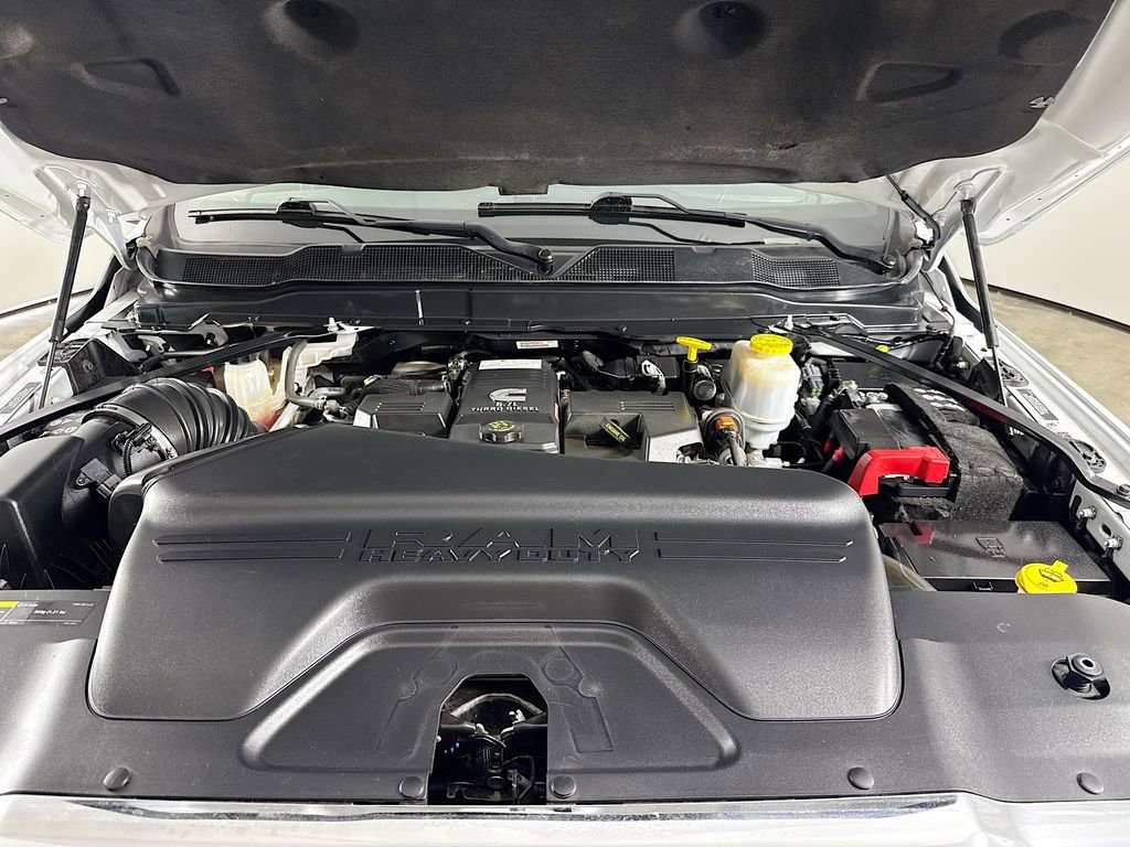 Used 2022 RAM 4500 Laramie AWD/4WD image 30