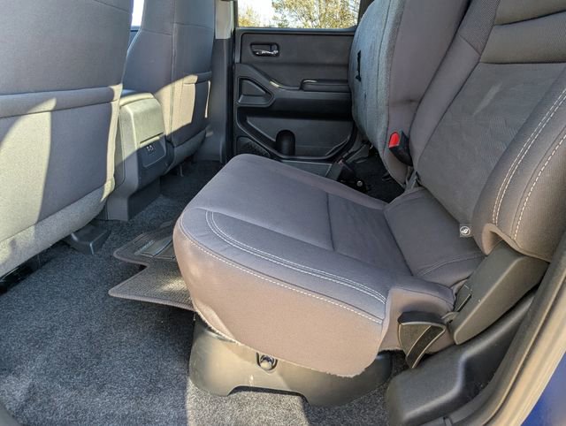 Used 2022 Nissan Frontier SV w/ Technology Package image 17