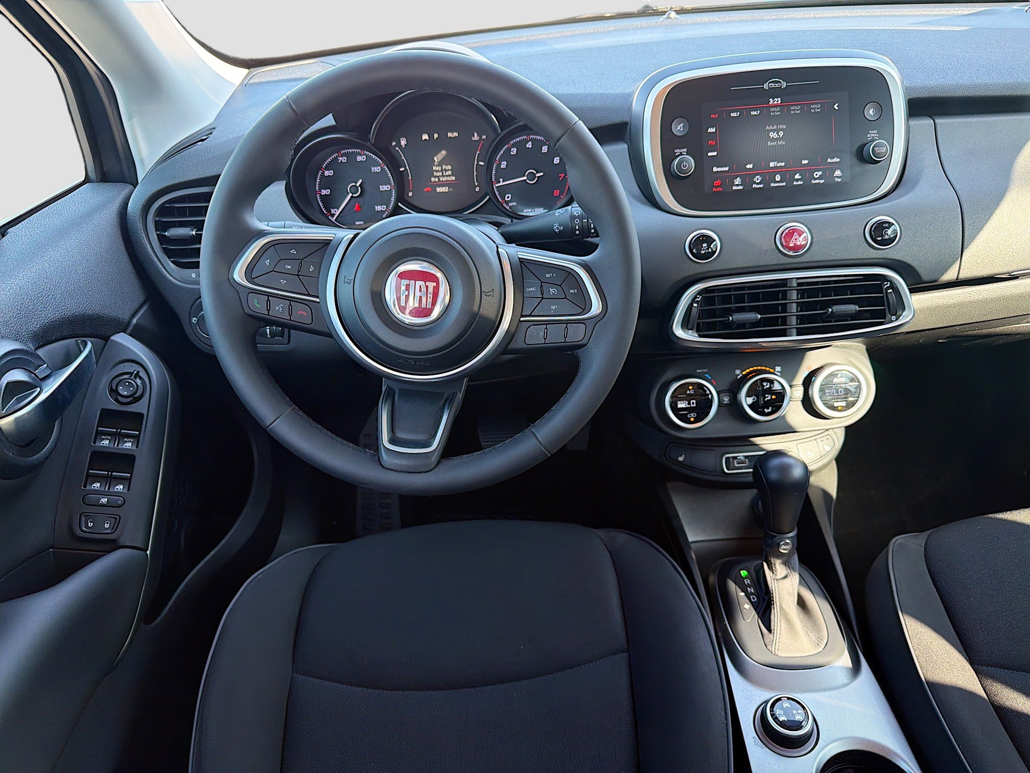 Used 2023 FIAT 500X Pop w/ Comfort Group image 16