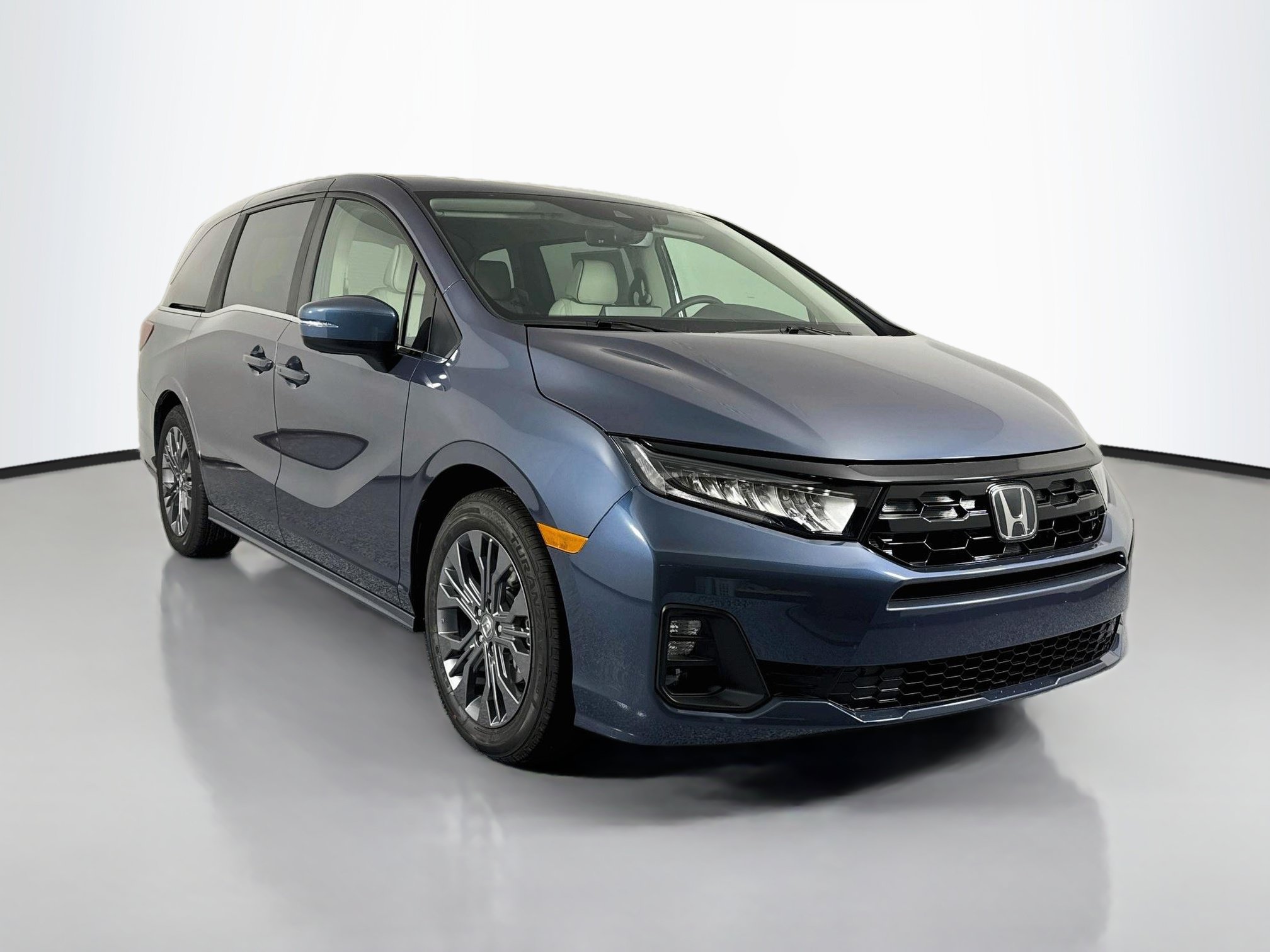 New 2027 Honda Odyssey Touring image 3
