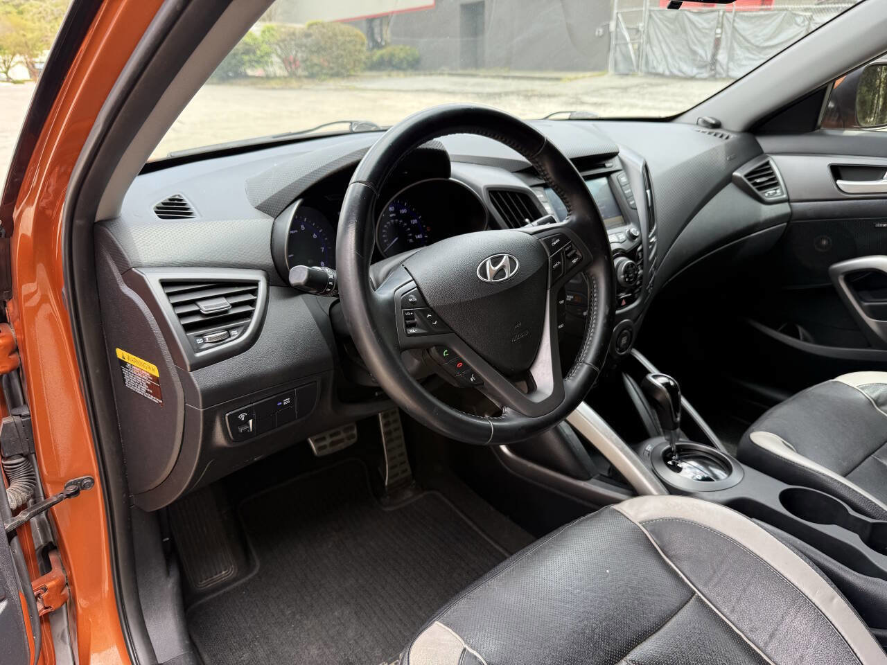 Used 2014 Hyundai Veloster Turbo image 21
