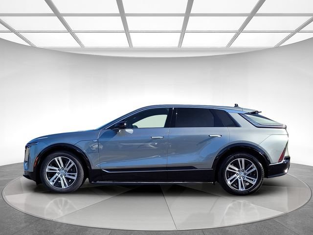 Used 2024 Cadillac Lyriq Tech RWD image 7