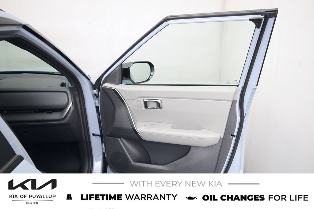 New 2027 Kia Seltos X-Line S w/ X-Line S Premium Package AWD/4WD image 16