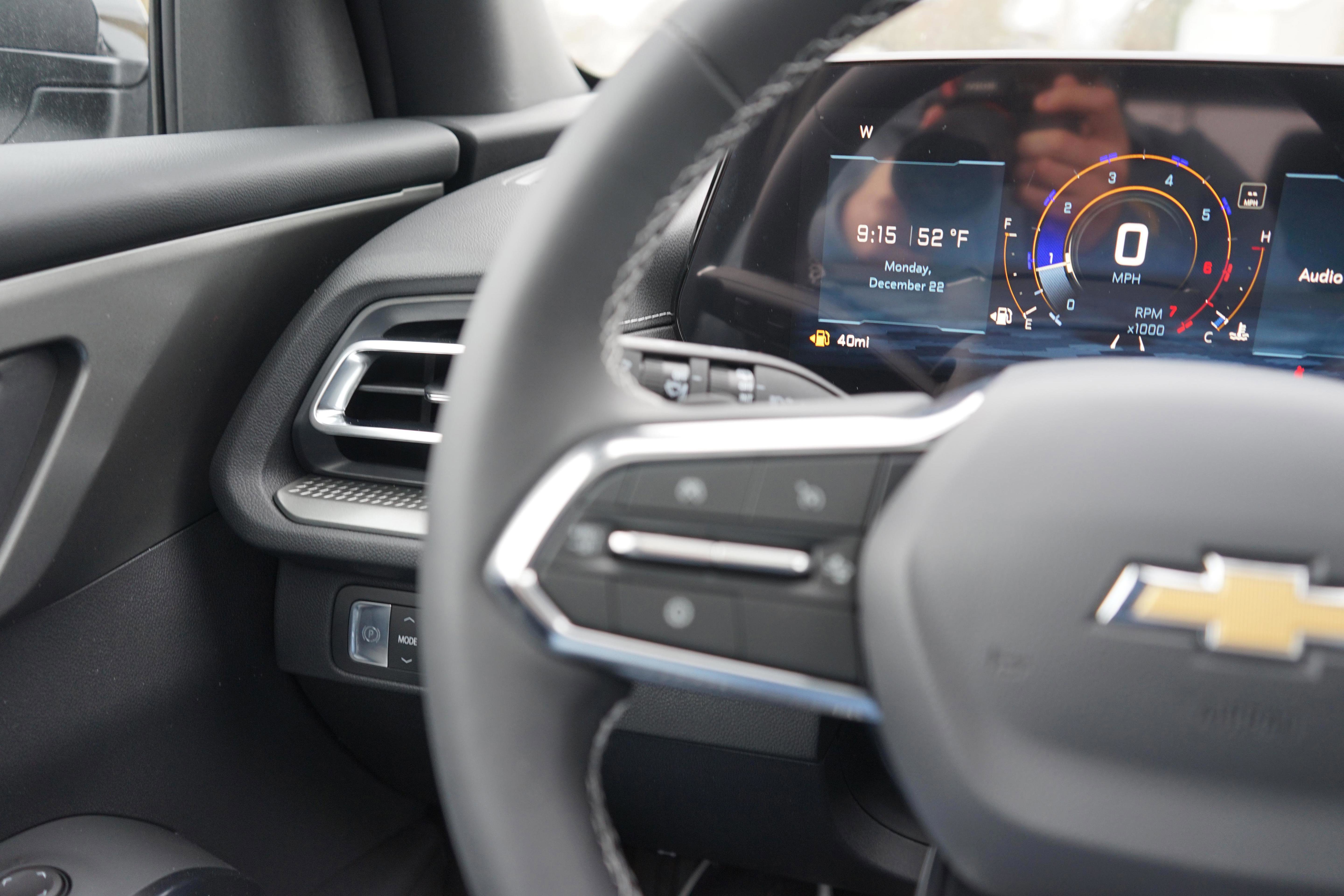 New 2026 Chevrolet Traverse LT w/ Sun and Wheel Package image 14