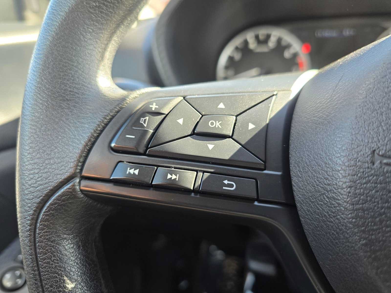 Used 2025 Nissan Sentra S FWD image 32