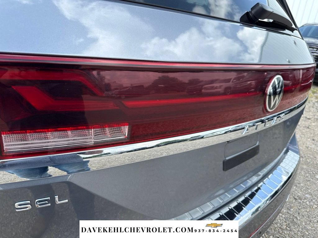 Used 2024 Volkswagen Atlas SEL Premium R-Line AWD/4WD image 34